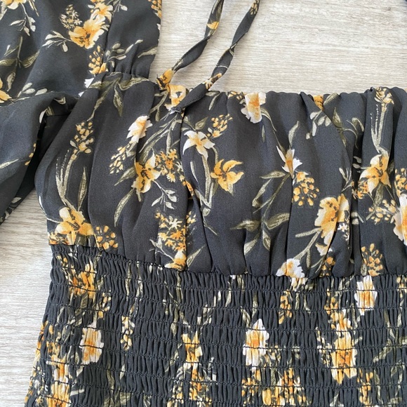 Abercrombie blouse, very reformation vibes. - Picture 2 of 4